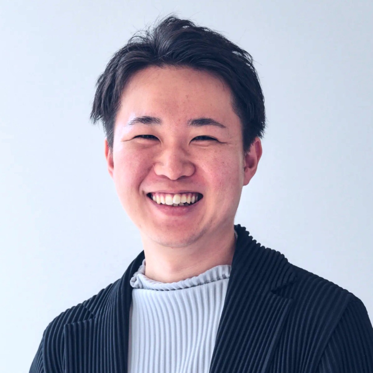 山﨑　祐太の顔写真