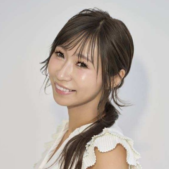 下和田　静香の顔写真