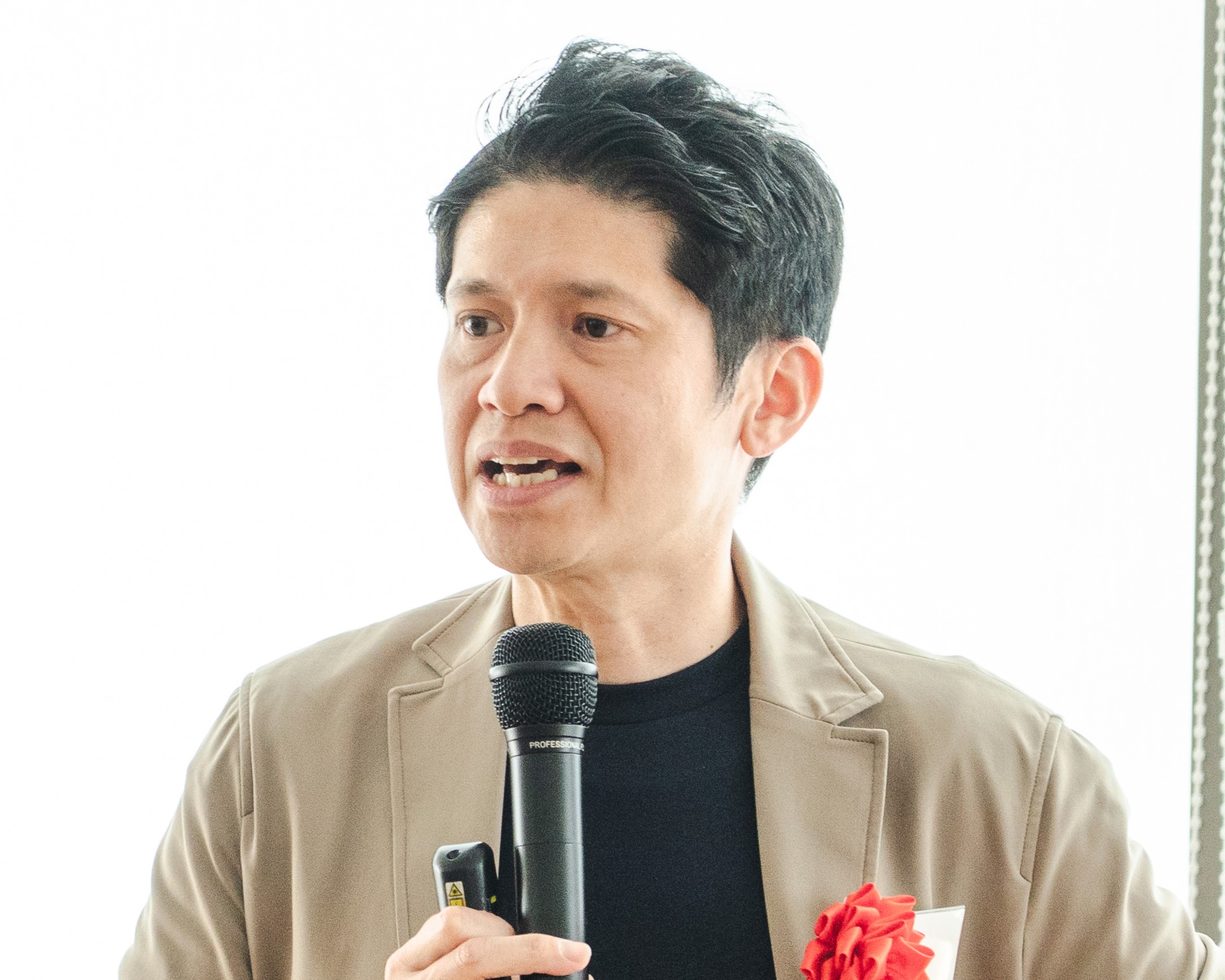 iCUREX株式会社　代表取締役　武井 孝行 氏